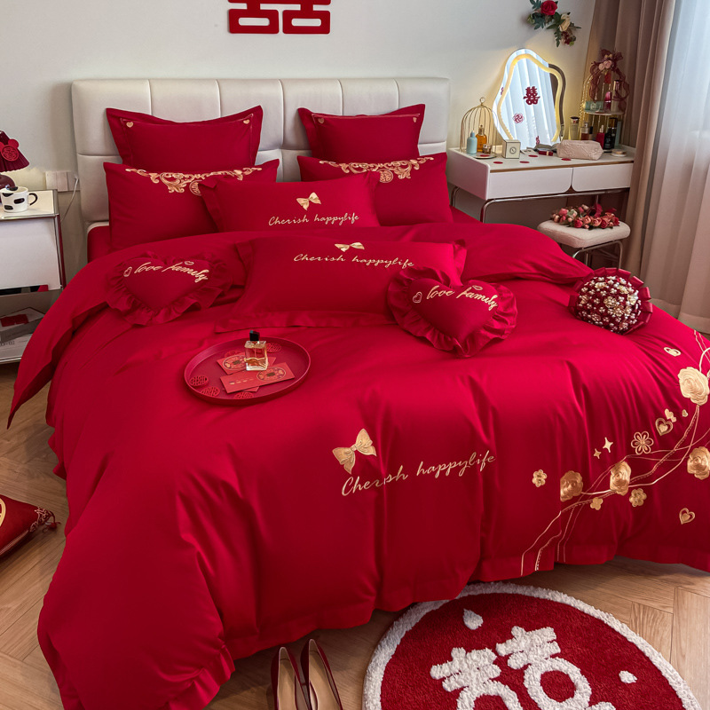 Picture of Cotton Wedding Bedding Four-piece Wedding Cotton 100 Bed Sheet Quilt Cover Big Red Festive Accompanying Quilt