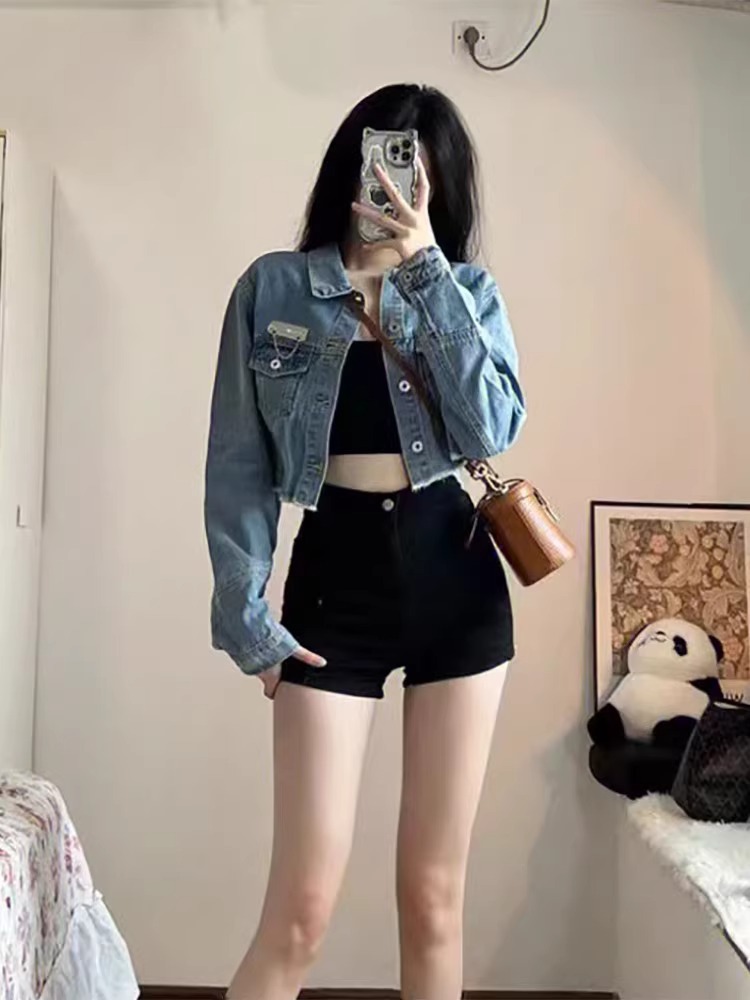 Black Hot Girl Shorts Women's 2024 Summer New Outfit Bottoming Boots High Waist Tight Slimming Hot Hip Pants