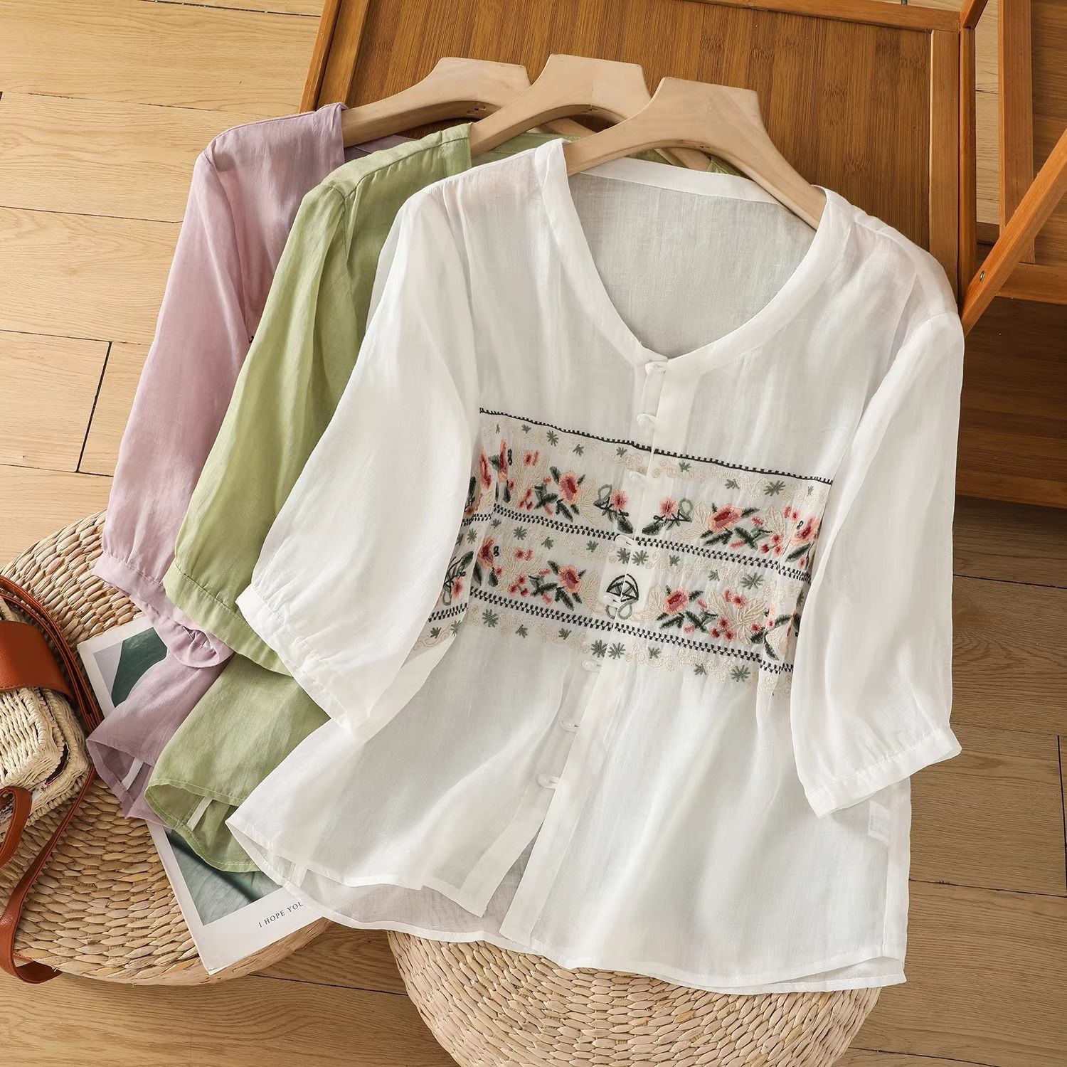 Chinese Style New Retro Cotton and Linen Embroidered Three-Point Artistic Shirt Summer Versatile Loose Casual Top Shirt