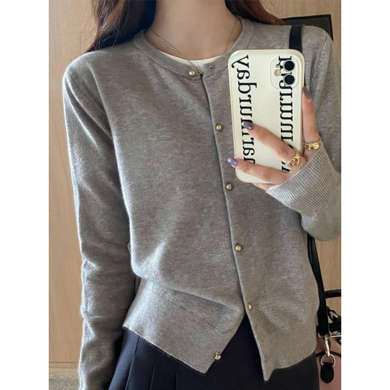 New Gray Knitted Cardigan for Women 2024 Autum Outer Wear High-End Sweater Jacket Early Autum Thin Long-Sleeved Top