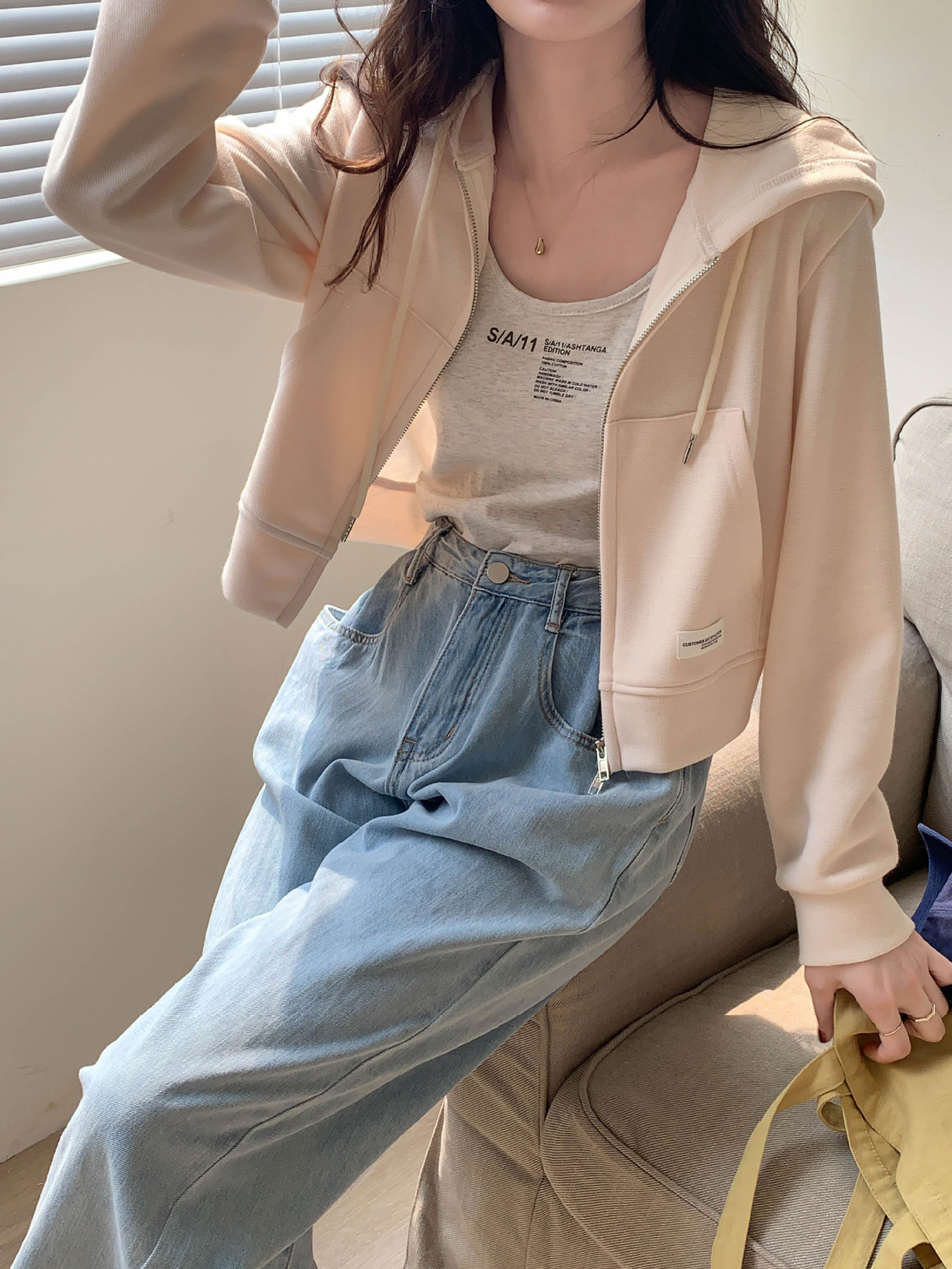 Picture of Thin Cotton Sweatshirt Women's Short Design Spring and Summer Short Pink Top Casual Hooded Cardigan Zipper Jacket