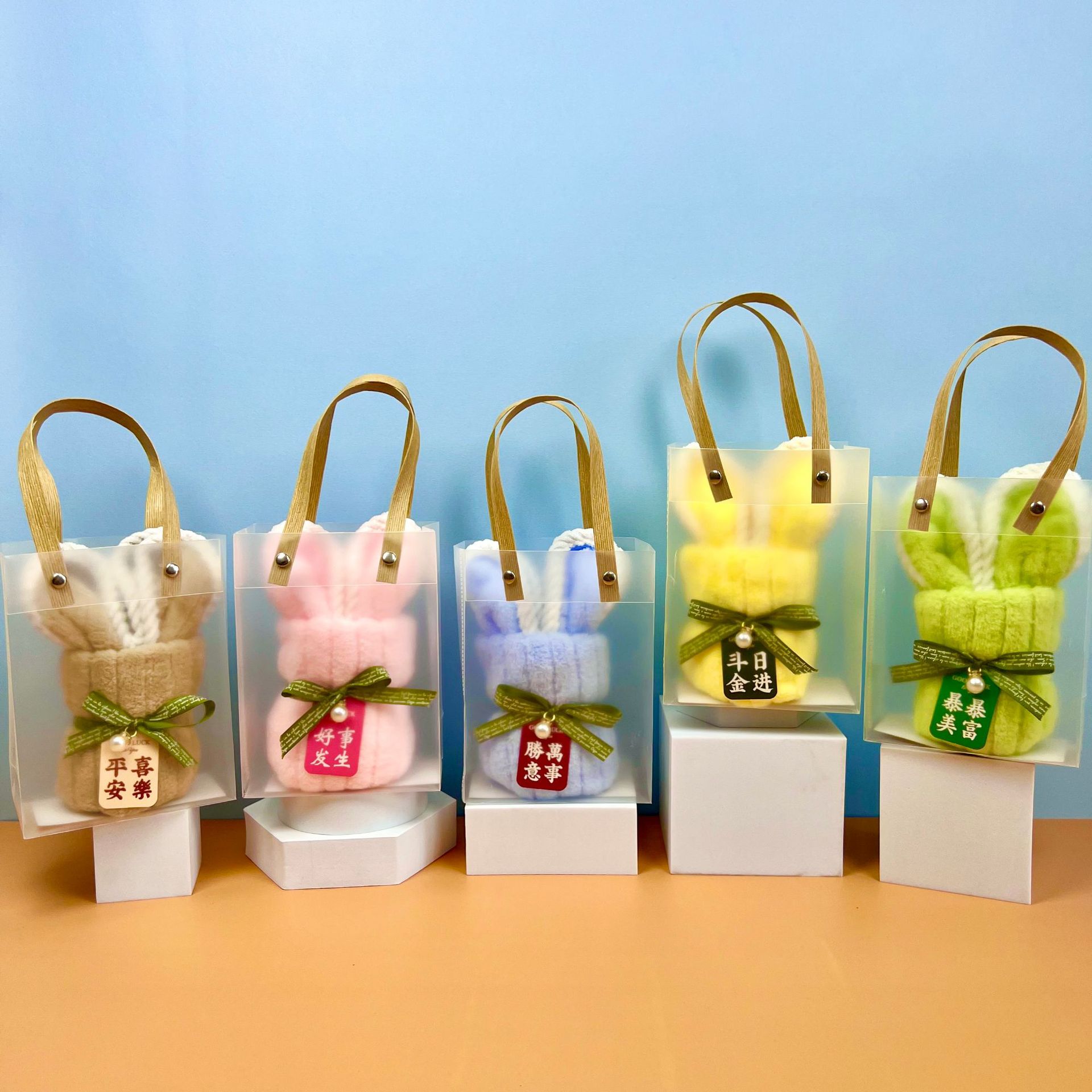 Picture of Hand gift rabbit shape towel cute birthday gift wedding gift kindergarten opening creative small gift