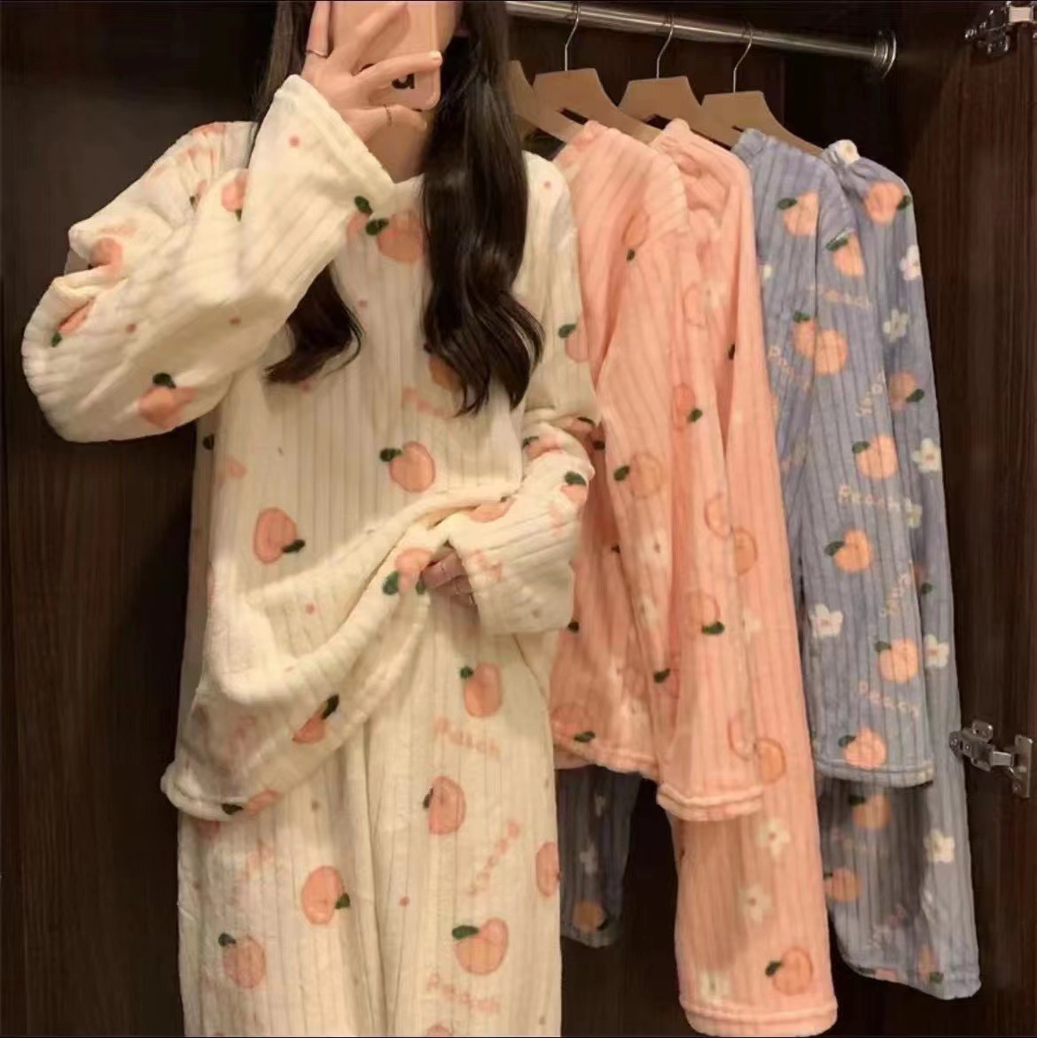 Cute Sweet Autumn and Winter Pajamas Women's Outer Wearing Suit New Coral Fleece Warm Thickened Long Sleeve Trousers Home Clothes