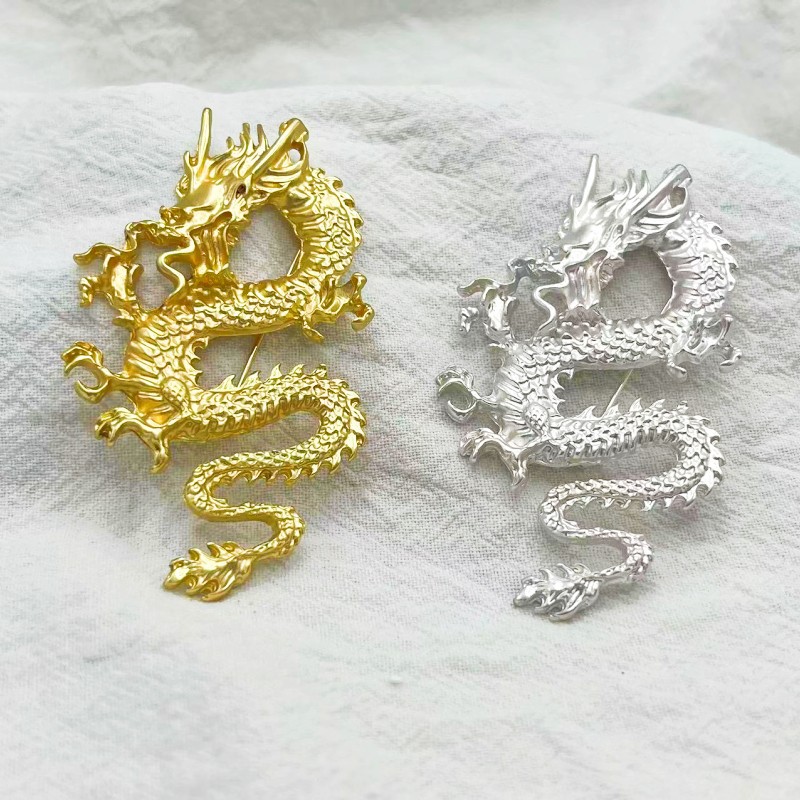 Retro Chinese Style Zodiac Dragon Metal Exaggerated Stylish Brooch Simple Fashion Versatile Accessories Animal Year Brooch