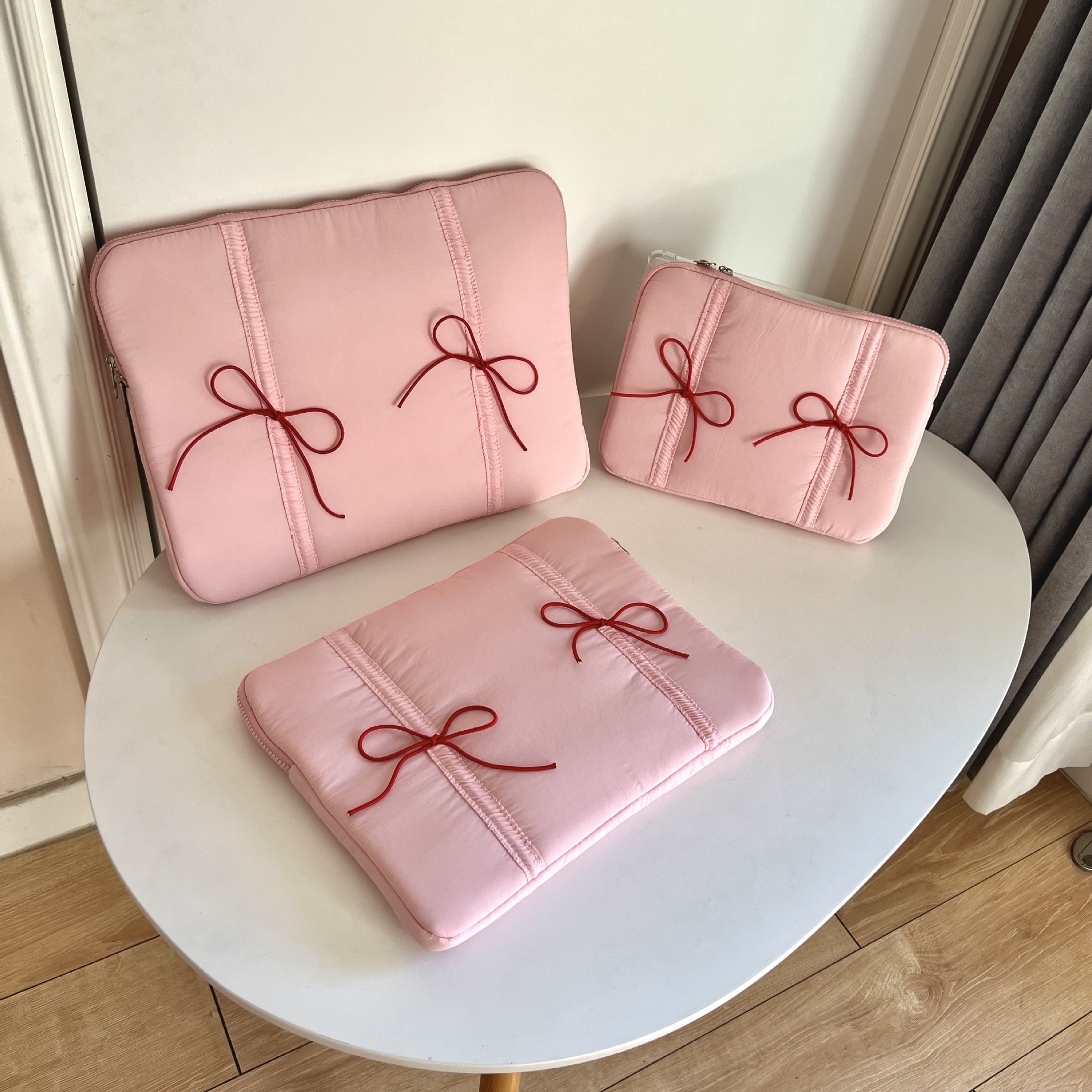 Picture of Cross-border South Korea tablet bag ins wind elastic tie bow 11/13/15 inch notebook liner bag