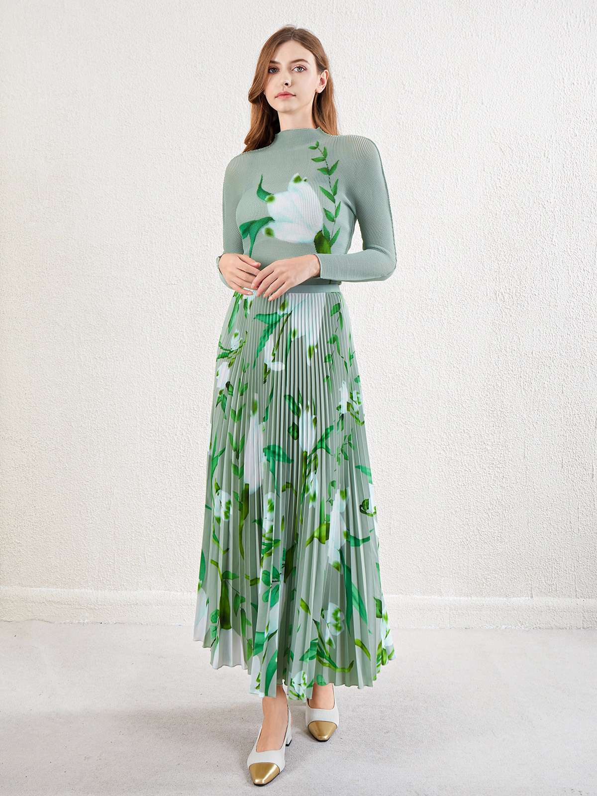 Cross-border high-end skirt two-piece European and American 2024 new women's fashion long sleeve top printed skirt set wholesale