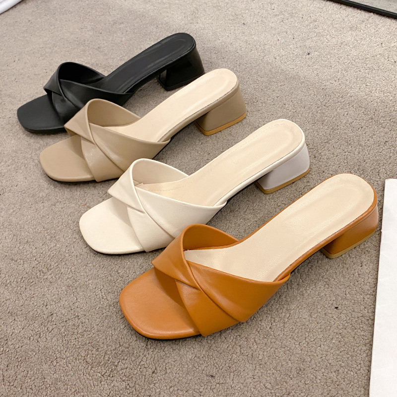 Foreign trade plus size niche retro brown chunky heel outdoor slippers women's 2024 Summer lazy mid heel sandals mu