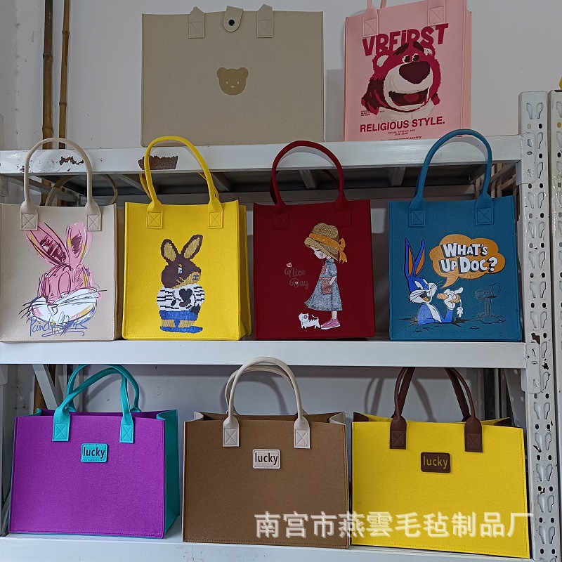 Wholesale New felt bag customizable logo tote bag fashion environmental protection shopping bag student hand bag tutorial bag
