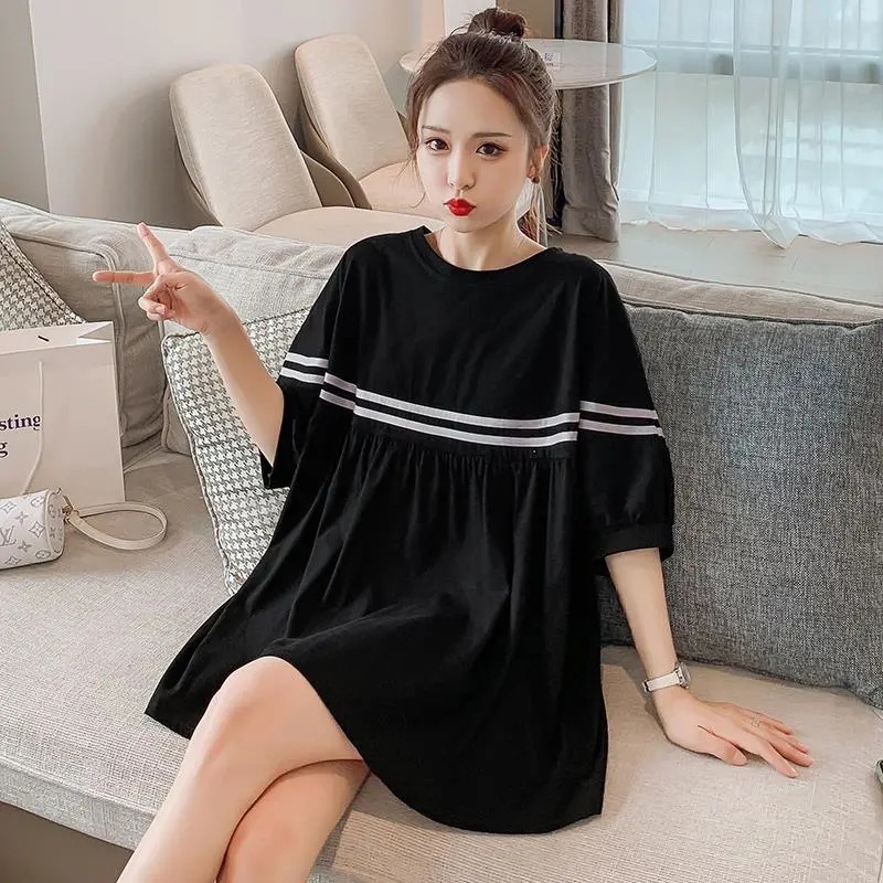 Picture of Spot maternity dress large size women's summer long loose belly covering short sleeve T-shirt skirt 200kg pregnant women's skirt
