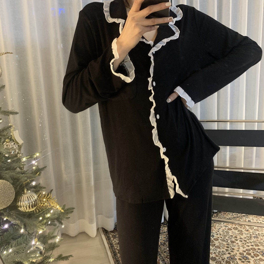 Picture of ins Cyber Celebrity Lace Long-sleeved Simple Black Spring and Autumn Long-sleeved Trousers Cardigan Pajamas Women's Sweet Loose Home Clothes