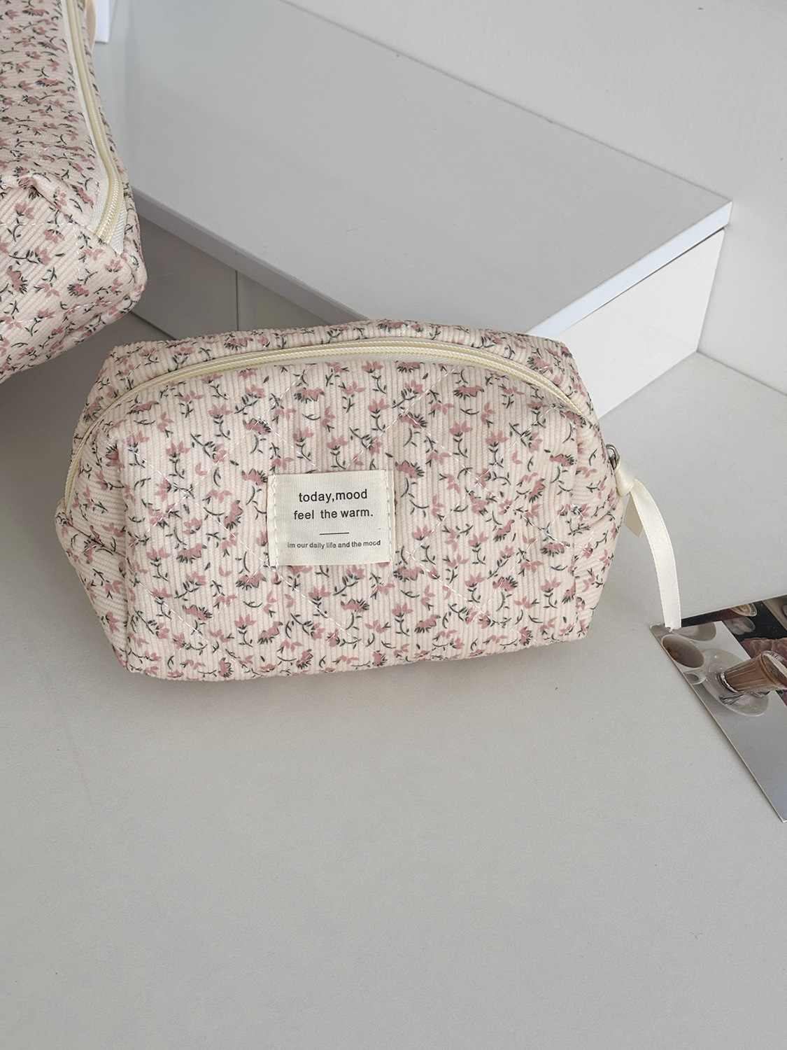 Picture of Cross-border Corduroy Pink Floral Cosmetic Bag Travel Portable Large Capacity Fresh Ins Style Storage Bag