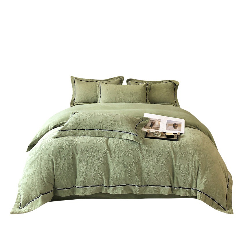 Light luxury high-grade thickened milk velvet four-piece set Winter thickened coral velvet double-sided Fara fleece-lined quilt cover bed sheet