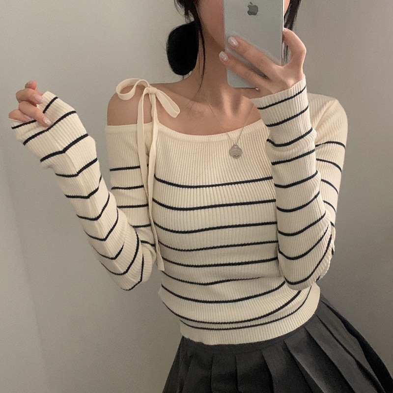 South Korea Dongdaemun Design Niche Oblique Collar Strap Shoulder Stripe Color-block Slim-fit Casual Sweater