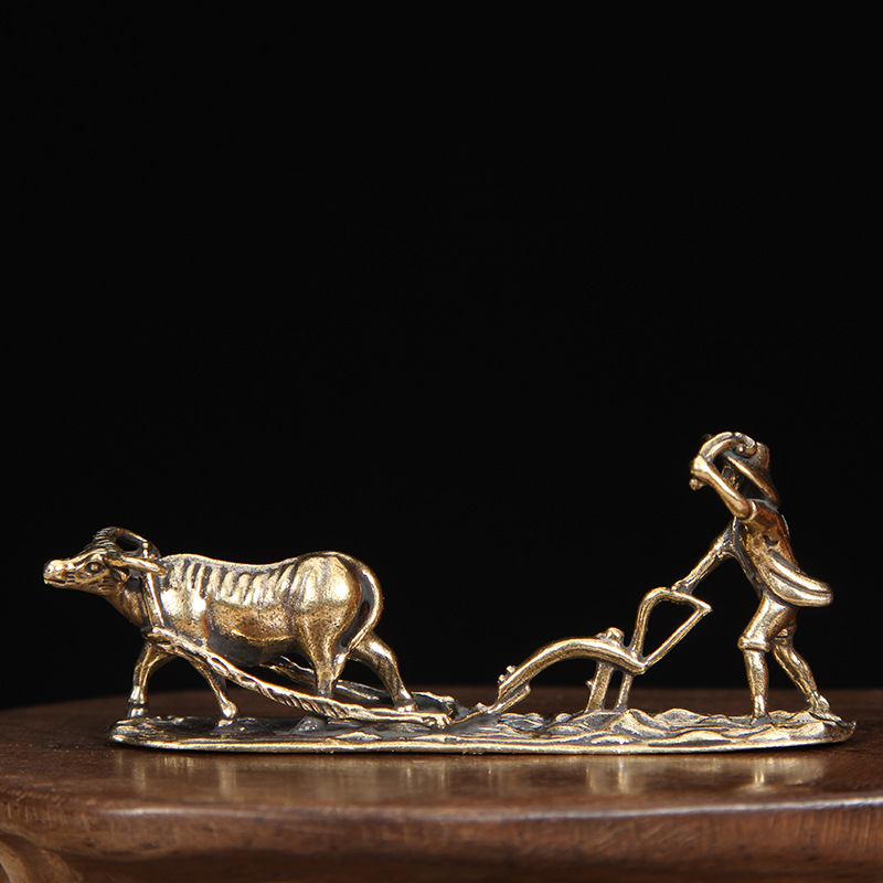 Picture of Brass ornaments for the elderly and cattle farmers to cultivate tea pet ornaments desk decoration factory wholesale craft collection