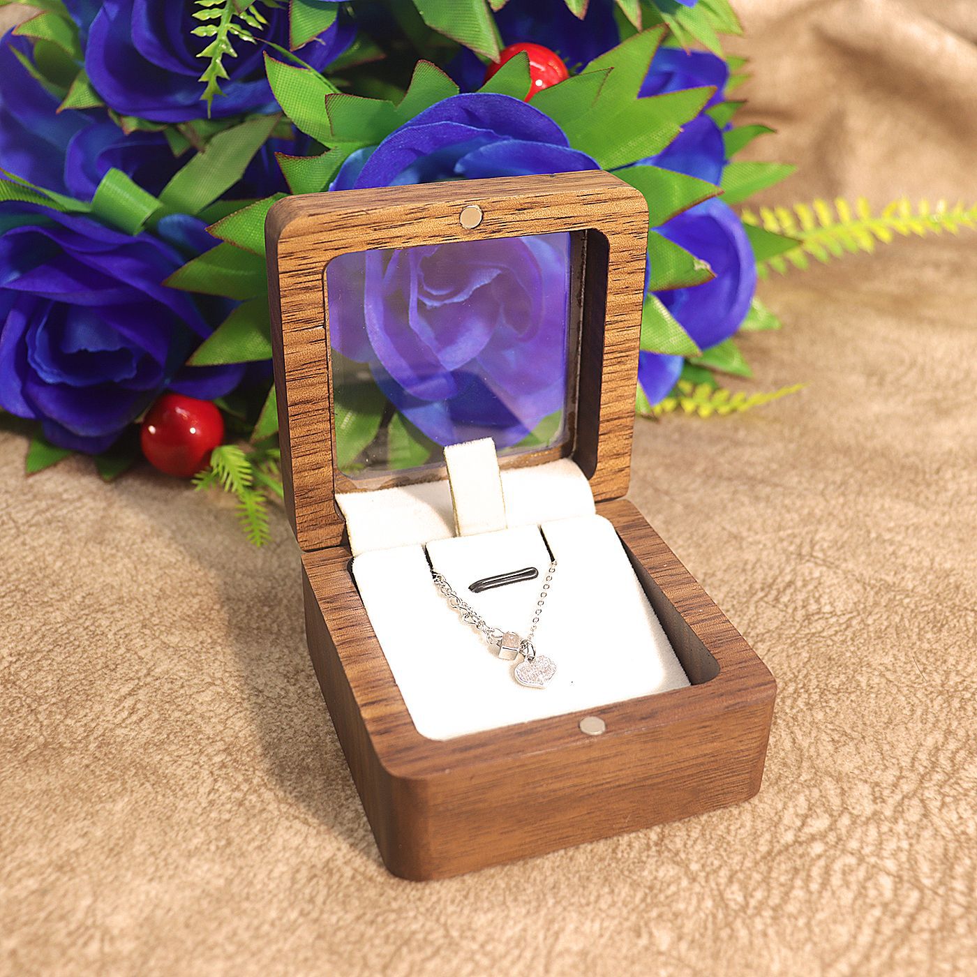 Picture of Factory wholesale walnut window jewelry box jewelry box pendant necklace small jewelry gift packaging storage box for women