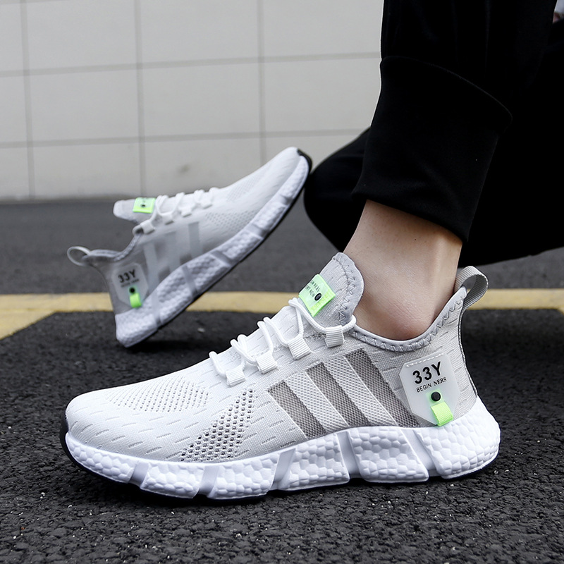 Picture of High-End Men's Shoes with a Popcorn Sole That Feels Like Stepping on Poop, Exported to Europe and America, with Cut Labels, Men's Sports and Leisure Running Shoes