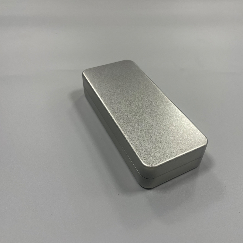 Picture of Square Iron Box Packaging in stock Silver White Push-pull Flip Instagram Small Iron Box with Window Opening Tinplate Box Iron Box
