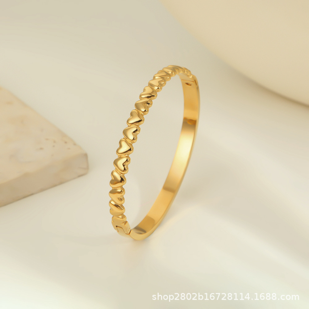 Cross-Border Wholesale Plain Ring Ancient Method Bracelet Love Titanium Steel Bracelet Normcore Scenery Coil Heart-Shaped Jewelry Does Not Fade