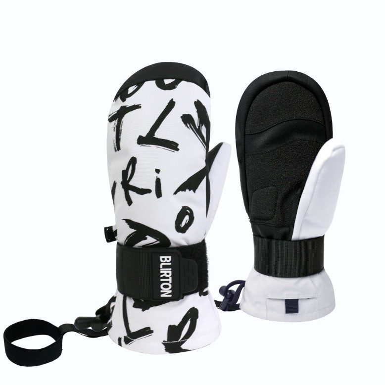 Picture of New Ready-Made Children's Wrist Ski Gloves with Velvet to Keep Warm and Play in the Snow, Waterproof, Wear-Resistant and Windproof