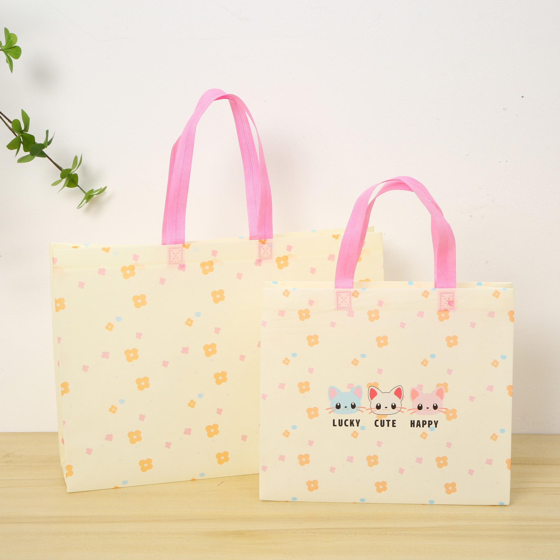 Picture of Non-Woven Handbags, Clothing Store Bags, Custom-Made Boys' and Girls' Clothing Shopping Bags, Coat Gift Bags, Custom-Made