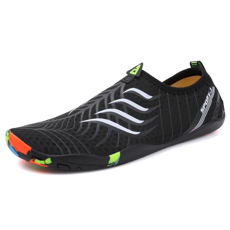 Picture of Wholesale Outdoor Breathable Beach Shoes for Couples, Snorkeling and Wading Shoes, Non-Slip Lightweight River Tracing Shoes, Quick-Drying Men's Water Shoes
