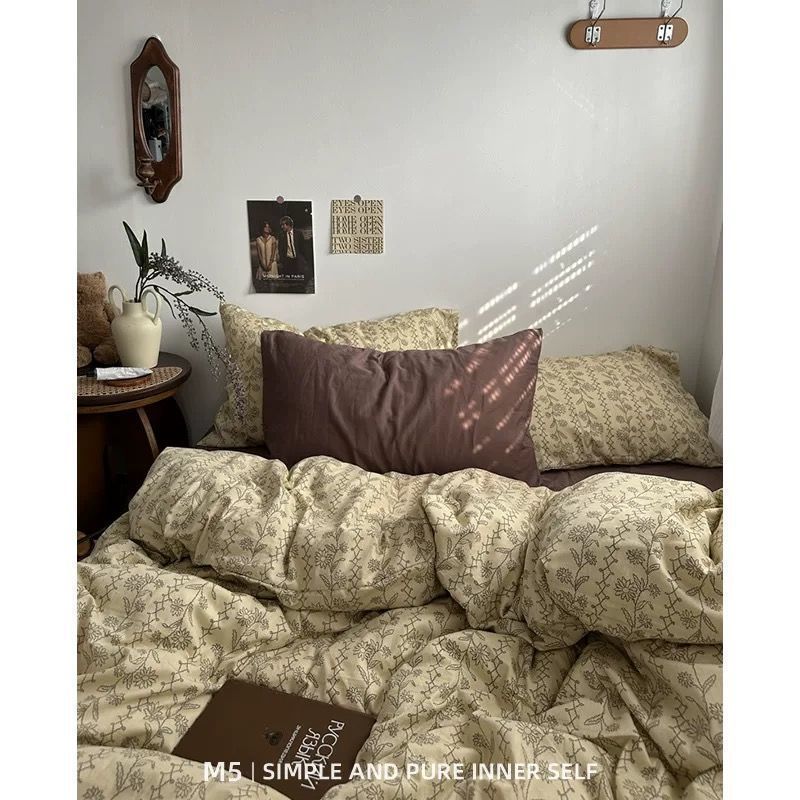 Picture of Washed Cotton Bed Sheet Four-Piece Set, Fresh Style Duvet Cover, Simple Ins Student Dormitory Three-Piece Duvet Cover Set