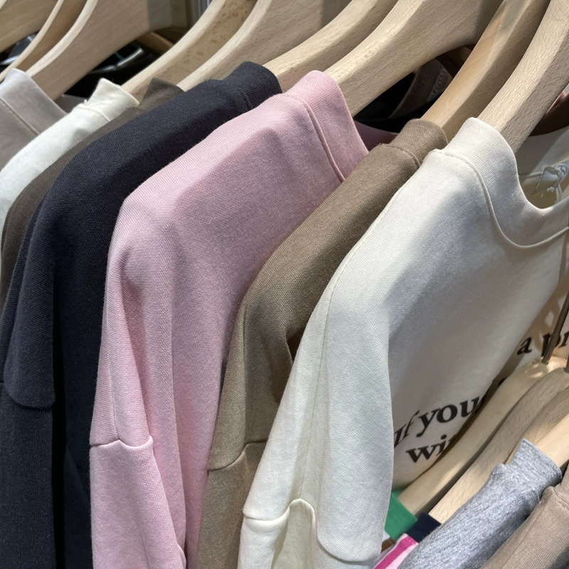 Picture of 2025 New Summer Pure Cotton Short-Sleeved T-Shirt for Women Korean Style Loose Half-Sleeved Pullover Round Neck Top 23026