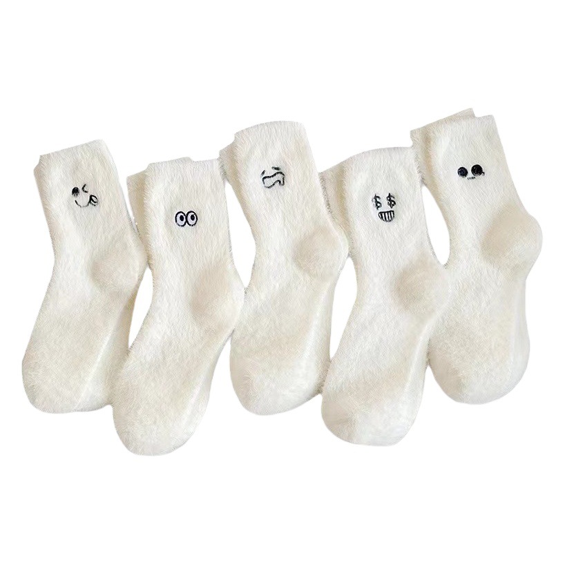 White cute embroidered socks women's mid-calf socks ins trendy mink velvet autumn and winter thickened warm student plush stockings