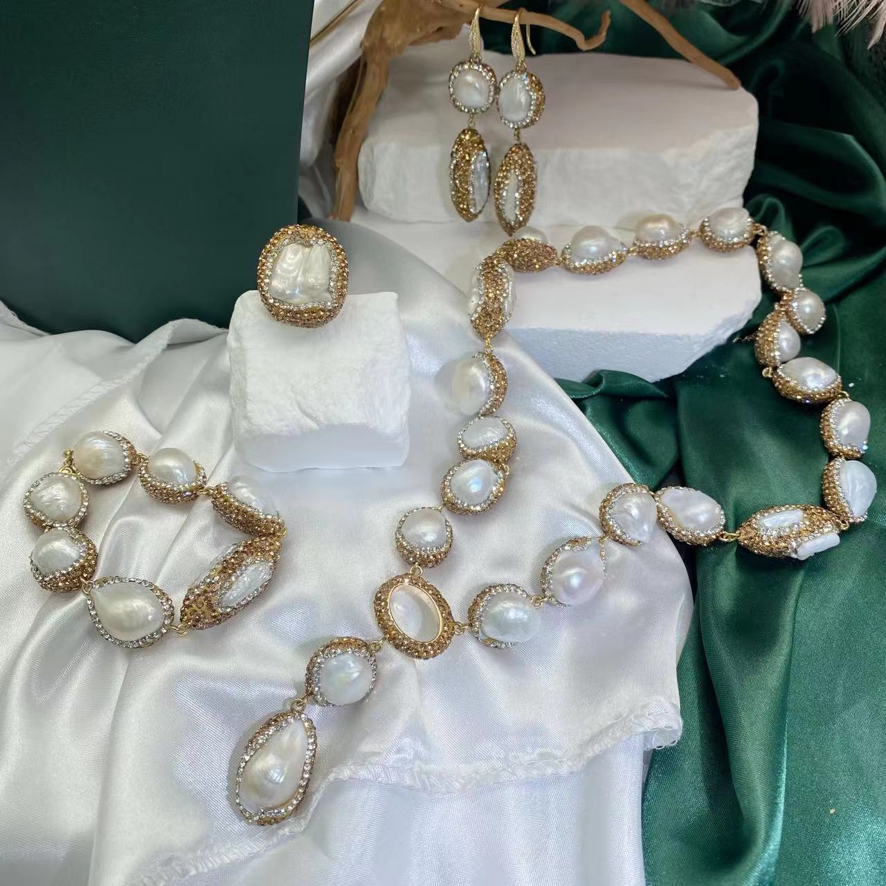 Natural Baroque Pearl Women's Design Sense Niche Jewelry suit Joker Necklace Earrings Ring Factory Outlet
