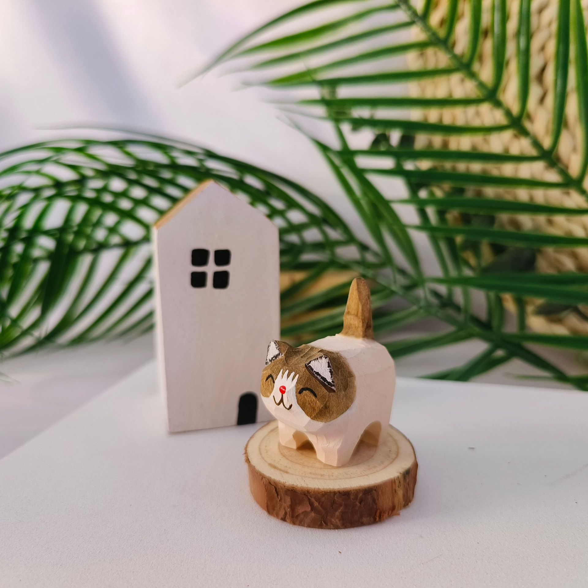 Picture of Wood carving kitten key chain cute cute desktop decoration solid wood handmade birthday gift home accessories
