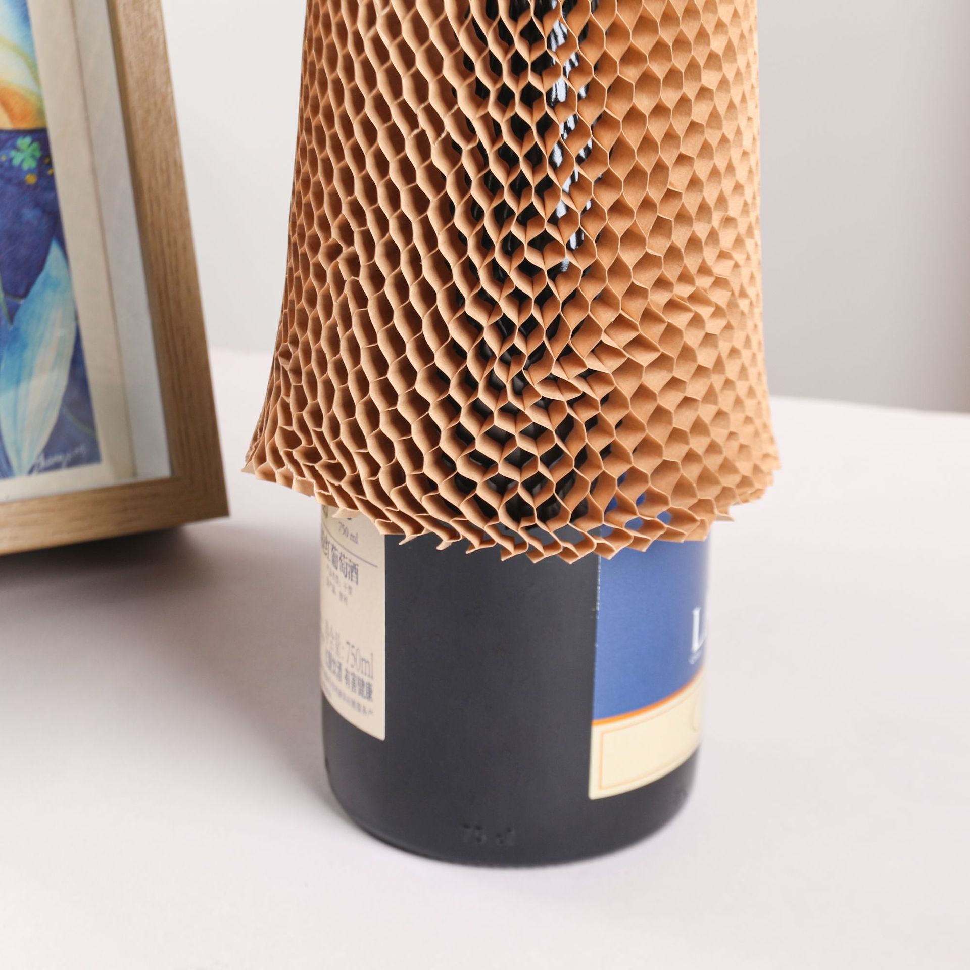 Picture of Protective Cover Red Wine Ceramic Honeycomb Paper Buffer Fragile Honeycomb Paper Cross-Border Fully Degradable Kraft Paper Manufacturer Wholesale
