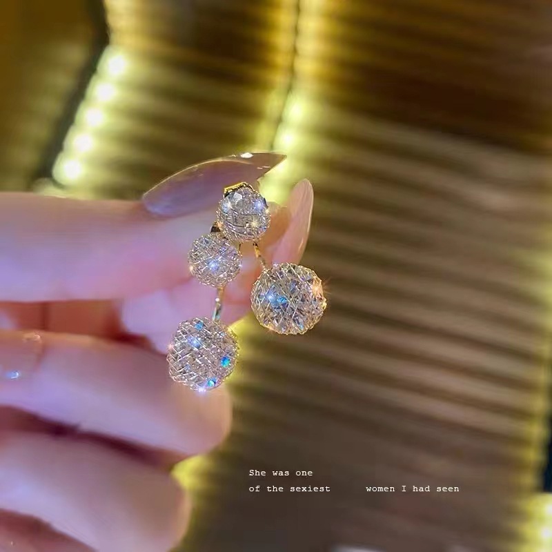 S925 Silver Needle Grid Zircon Earrings Female Elegant Earrings Niche Light Luxury High-end Sense 2023 New Fashion Earrings