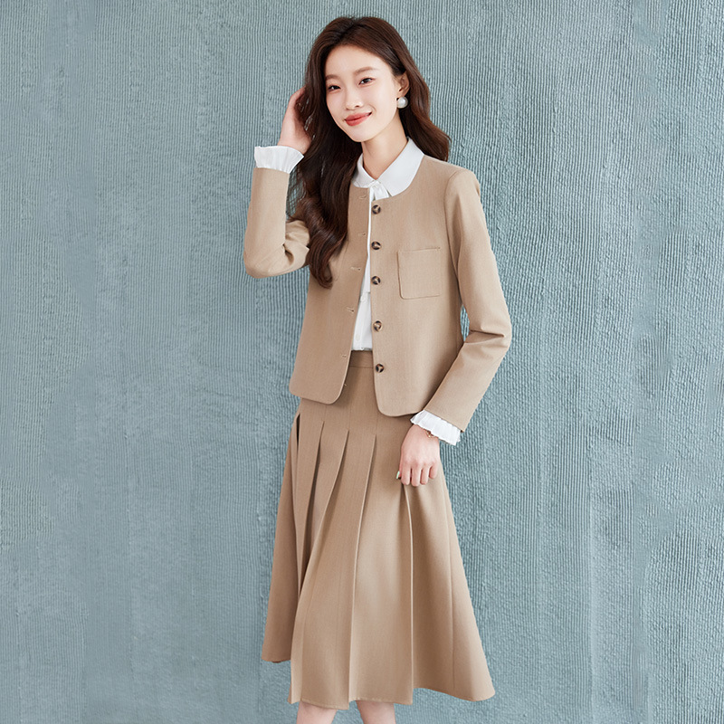 Trendy Brand Outfit: Black Blazer for Petite Women, New Factory Style for Spring and Autumn, Hong Kong Style Professional Attire
