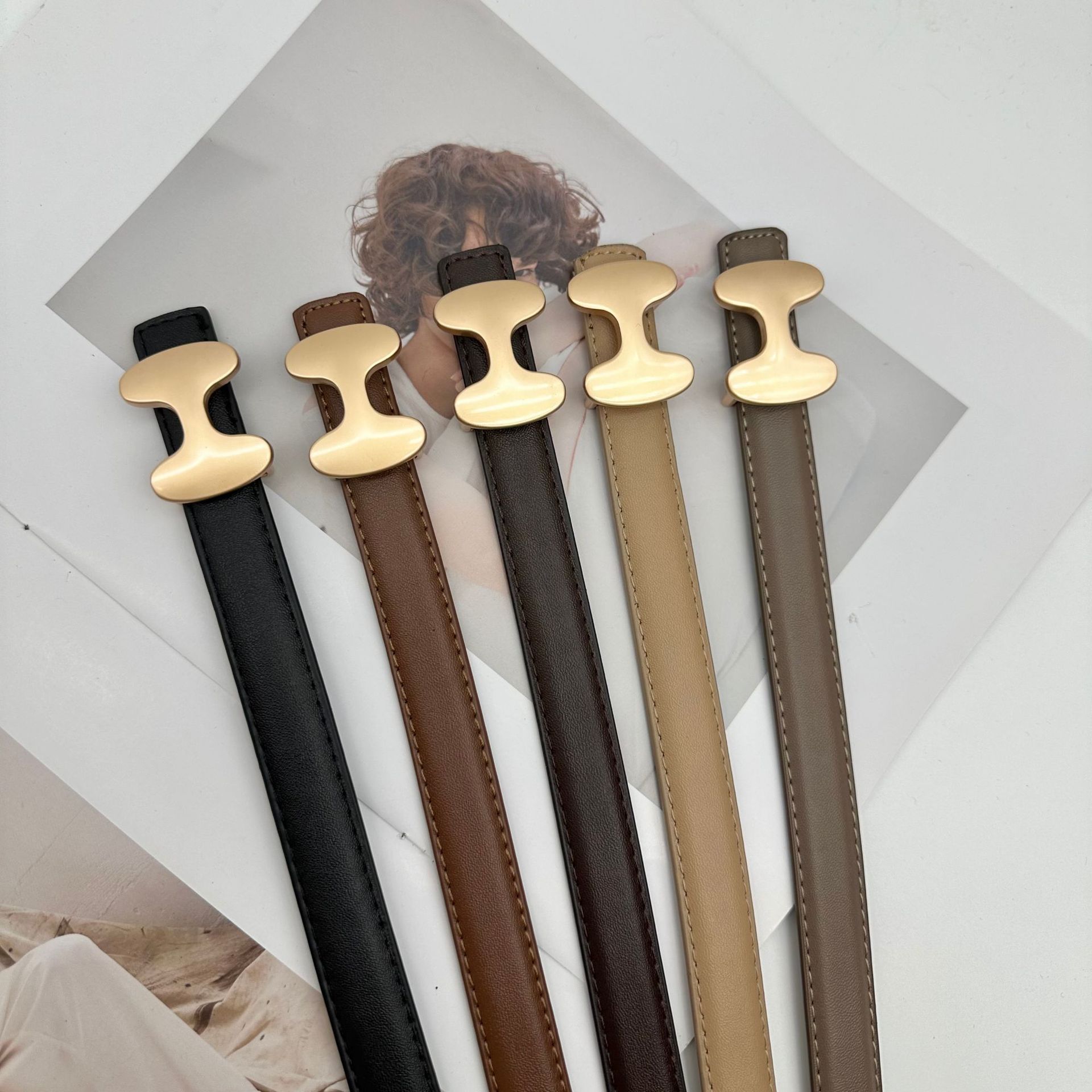 Genuine Leather Belt for Girls, Versatile Jeans, Letter Buckle, Thin Belt Decoration with Skirt, Suit Shirt 2024 New Style