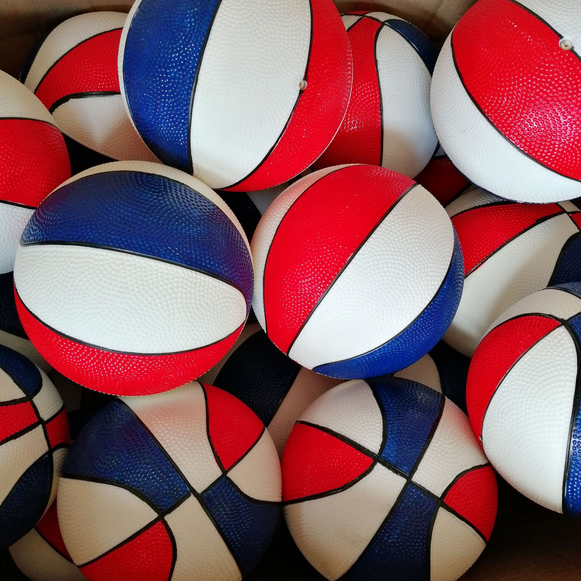 Picture of PVC inflatable toy small basketball elastic ball pat ball indoor 18cm3 children's thickened kindergarten soft ball