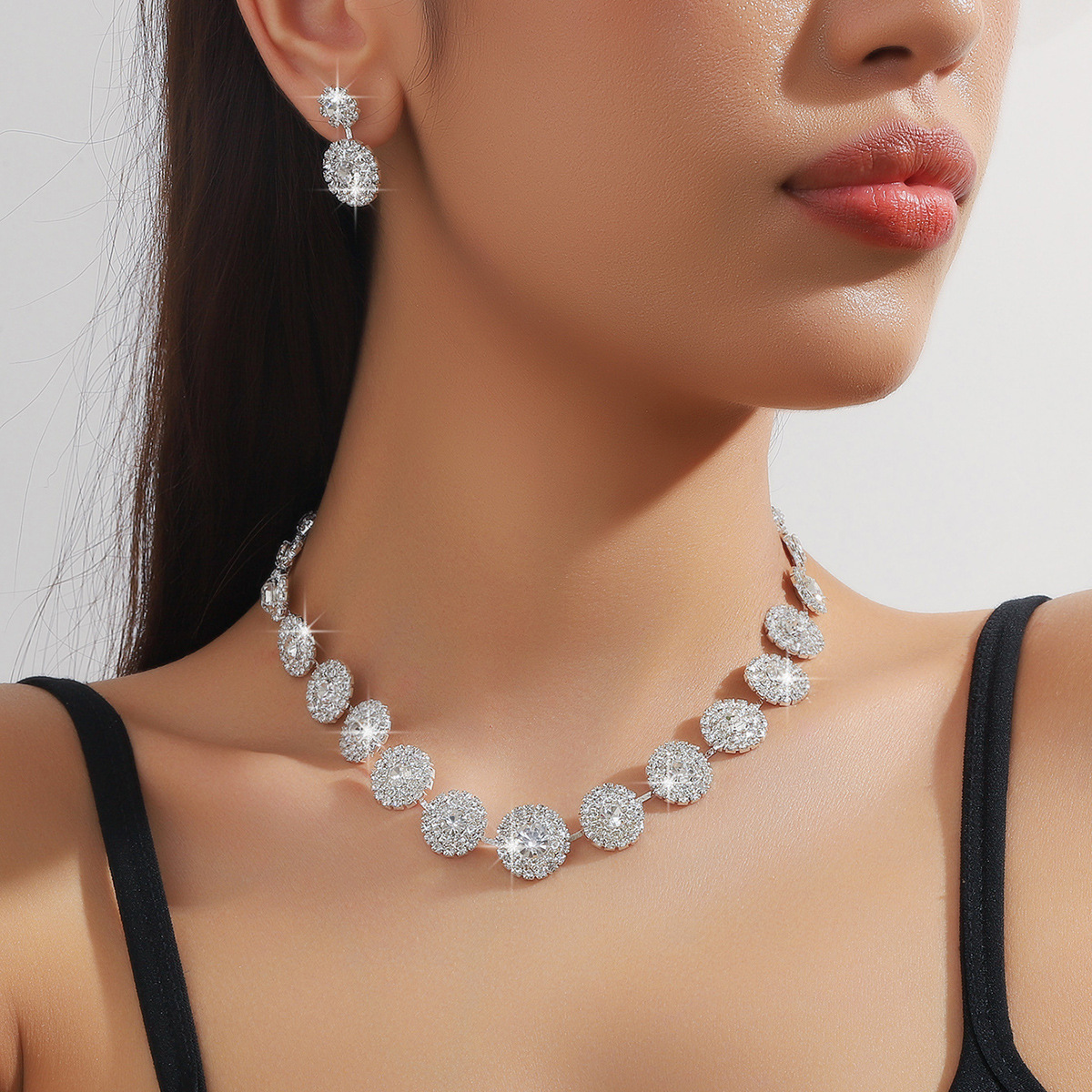 European and American Explosions Fashion Rhinestone Earrings Necklace Two-piece Set Claw Chain Bride Wedding Birthday Party Luxury Gift