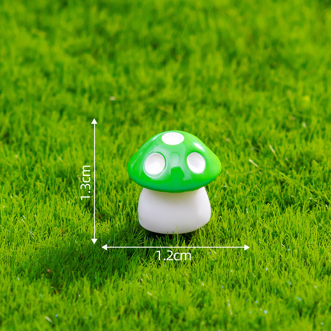 Picture of Mushroom Moss micro landscape ornaments fleshy ornaments ecological bottle DIY assembly resin ornaments medium 6 o'clock