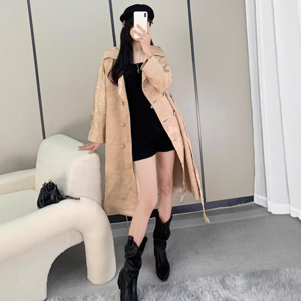 Picture of Elegant windbreaker coat women's 2024 autumn new noble fashion temperament single-breasted lace-up long coat