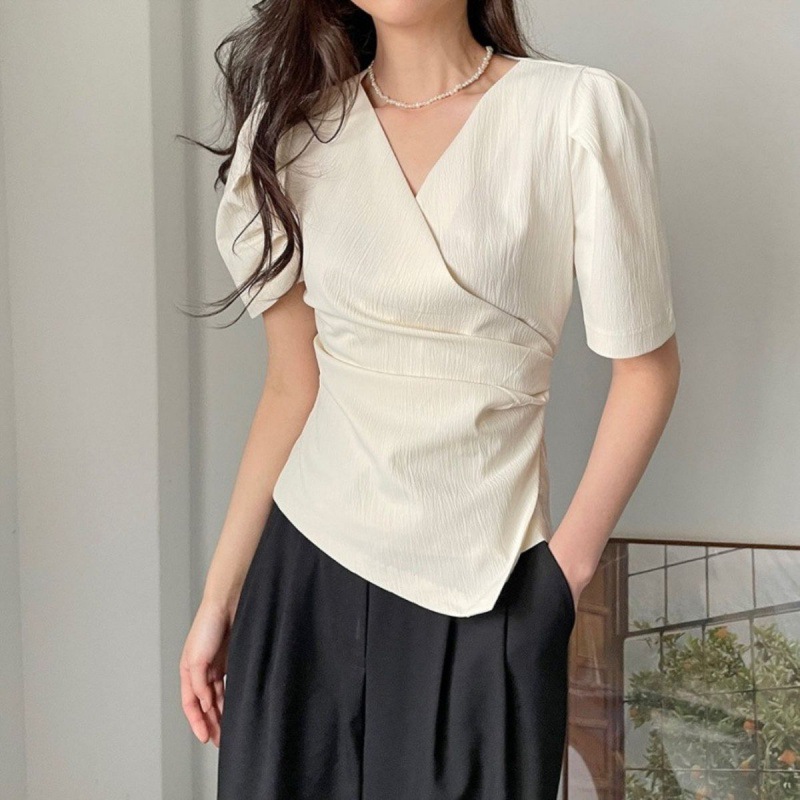 Slimming 2023 Spring and Autumn French Style Elegant Irregular Design Sense Cross Collar Pleated Short Sleeve Shirt Top for Women