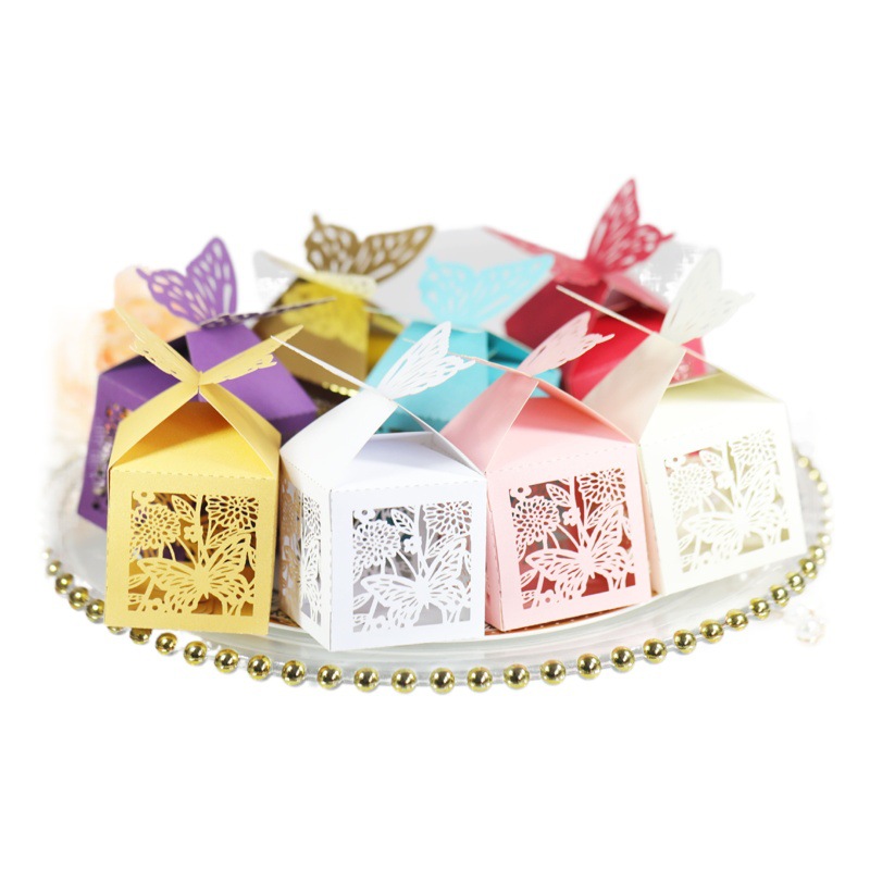 Export Chinese personalized candy box hollow red butterfly candy box hollow new candy box packaging factory wholesale
