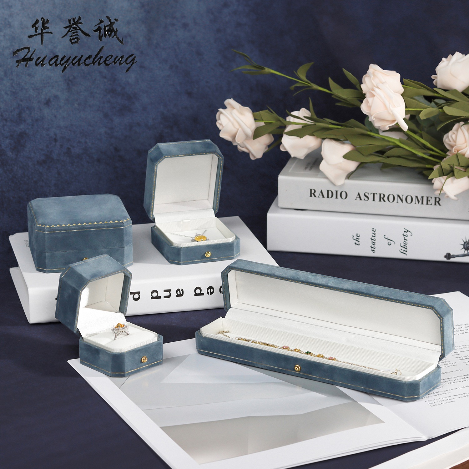 Small fresh ins wind fog blue exquisite flannel jewelry box gift box octagonal bronzing pattern ring box jewelry box