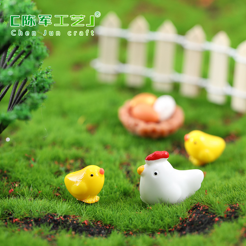 Picture of Moss Micro Landscape Decoration Ornaments ZAKKA Grocery Landscaping Decoration Material Accessories Chick Family