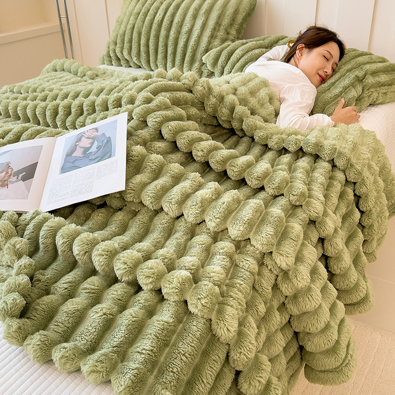 Picture of Class A Rabbit Plush Blanket Falai Blanket Nap Blanket Coral Fleece Blanket Winter Thickened Fleece Blanket Air-conditioning Blanket