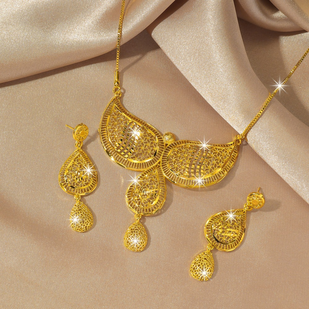 Cross-border Copper Plated Gold Bride Necklace Earrings Two-piece Set Middle East Dubai Wedding Moon-shaped Water Drop Jewelry suit