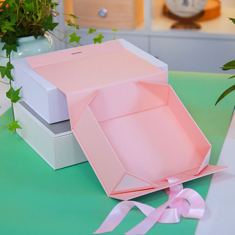 One-Piece Folding Box Shoes and Clothes Universal Flip Cover Gift Box Exquisite Magnet Bonded Couple Gift Giving Holiday Gift Box