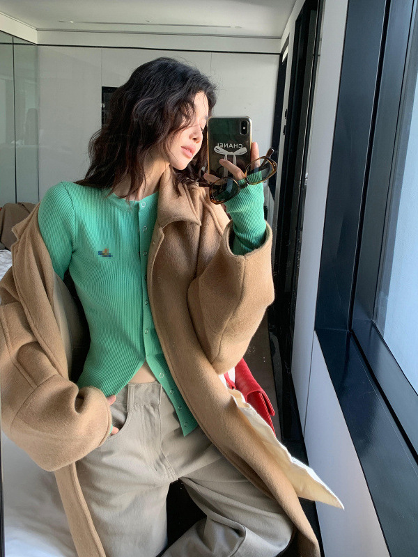 Picture of Green Long-Sleeved Knitted Cardigan for Women Spring & Fall New High-End Slim Slim Long-Sleeved T-Shirt Thin Outwear Top
