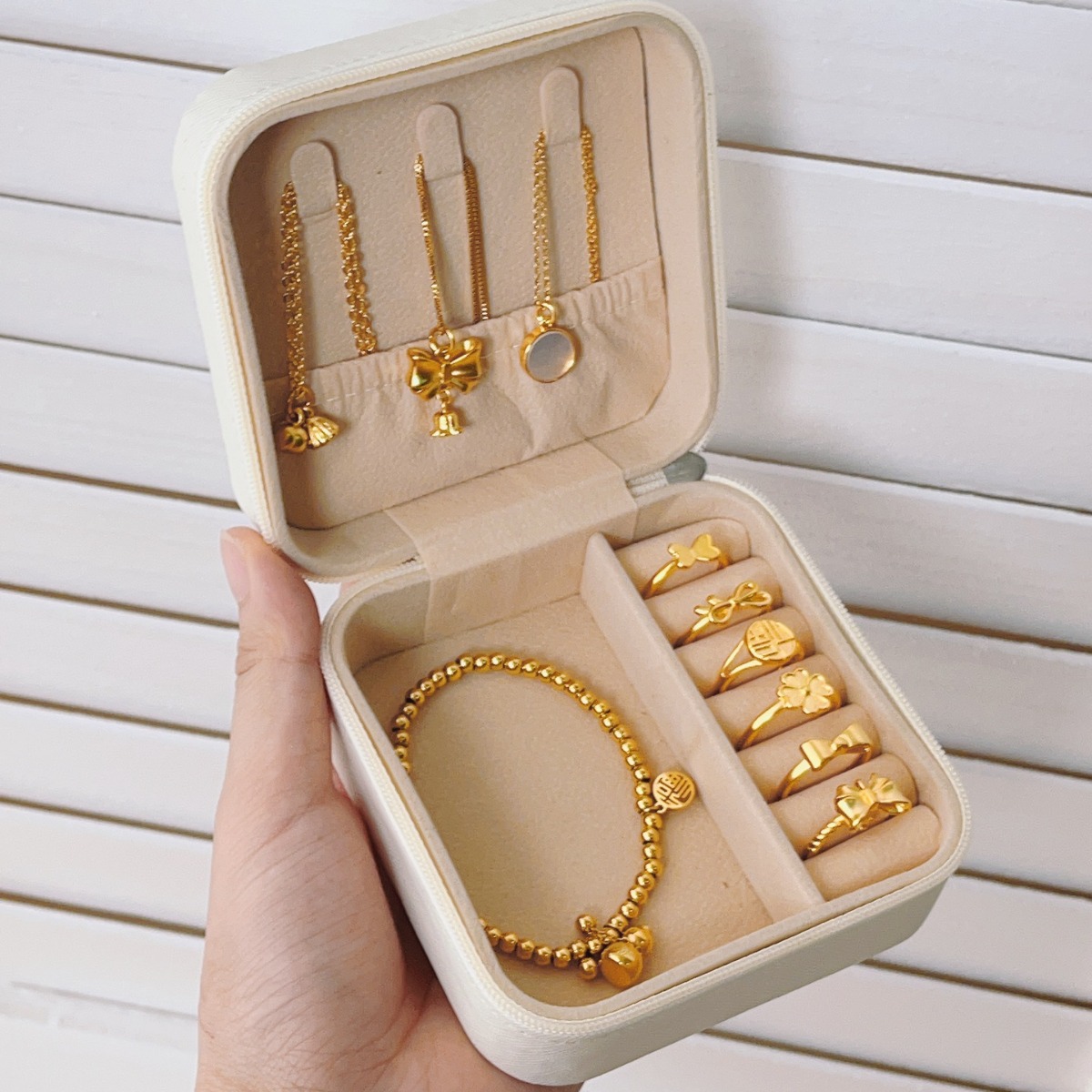 Portable Jewelry Box Earrings Earrings Hand Jewelry Necklace Ring Box Small Exquisite Mini New Box