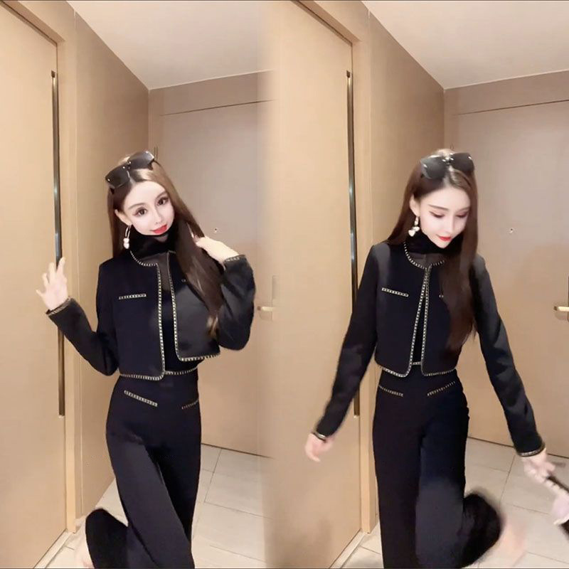 Picture of Elegant Sister Style Suit for Women 2025 Autumn New Fashion Design Short Jacket and Wide-Leg Pants Two-Piece Set