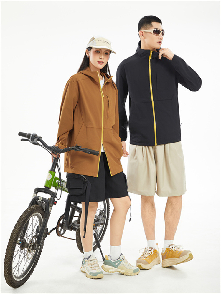 A special voice with the same sunscreen clothing for men and women outdoor UV protection upf50 sunscreen clothing waterproof hooded skin trench coat