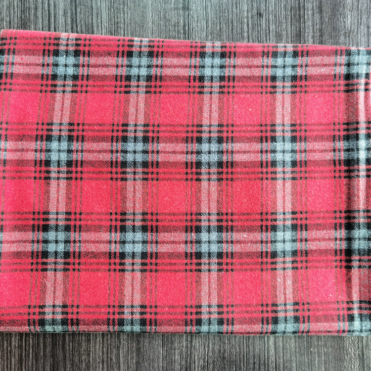 Picture of in stock brushed plaid fabric spring and summer women's shirt cloth 21 polyester cotton woven flannel plaid lining
